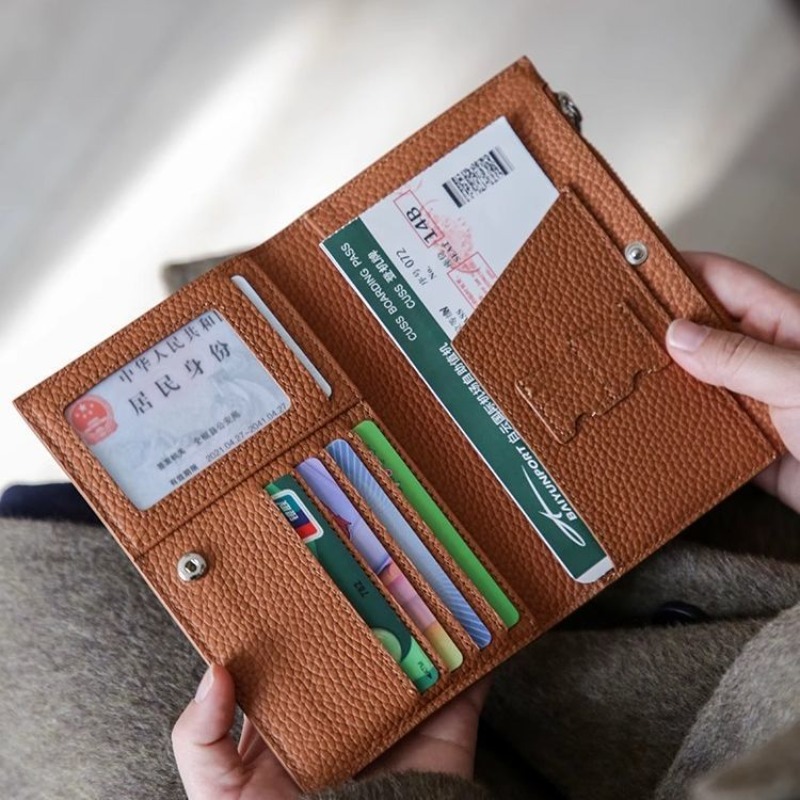 Leather Passport Holder Covers - Board Game Book avaliação e preço